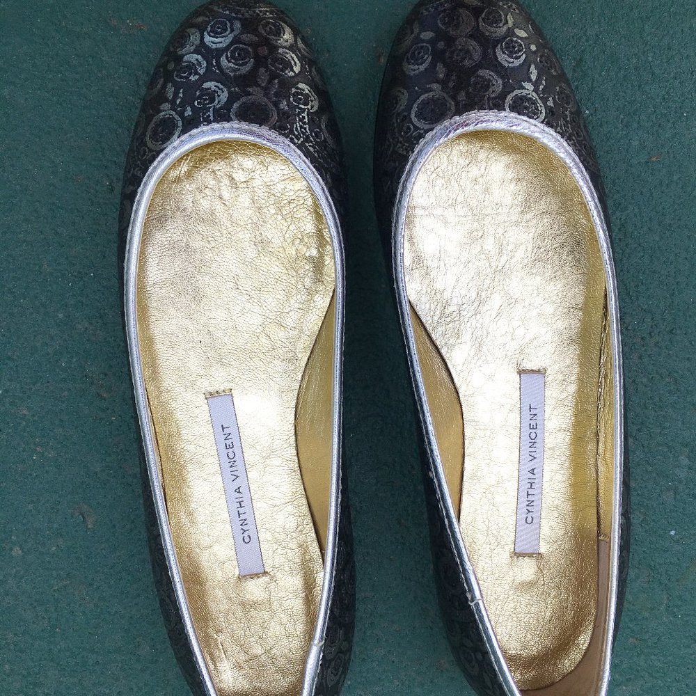 Cynthia Vincent Metallic Leather Rose Party Ballet Flats (NWOT)